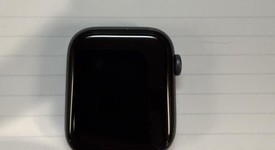 Good
													Apple Watch SE 1st Gen 44mm - Unlocked, Gray, A2354 - Cellular, Nike, photo 5 of 12