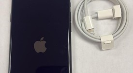 Mint
													Apple iPhone SE 3rd Gen 2022 - Unlocked, Midnight, 64 GB, A2595, photo 1 of 9