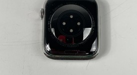 Fair
													Apple Watch Series 6 44mm - Unlocked, Silver, A2294 - Cellular, Stainless Steel, photo 4 of 8