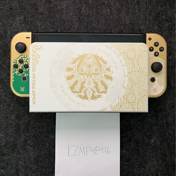 Nintendo Switch - OLED - 64 GB, White, The Legend of Zelda: Tears of the Kingdom Edition
