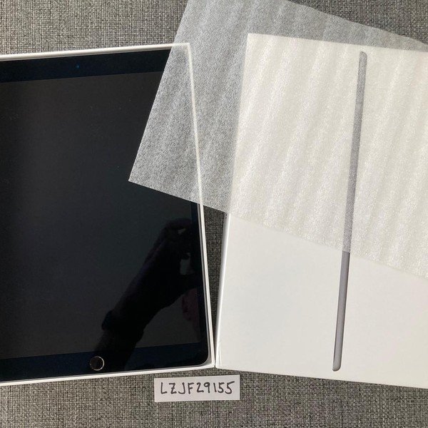 Apple iPad Air 3rd Gen - Wi-Fi, Gray, 256 GB