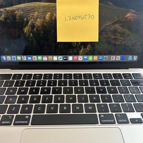 MacBook Air 2022 (M2) - 13 inch - 256 GB, Starlight, 8 GB, Apple M2