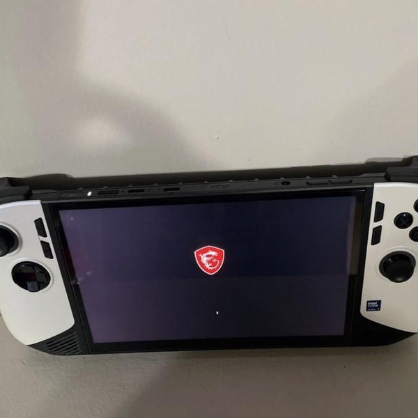 MSI Claw 8 AI Plus - 1 TB, White, 32 GB, Intel Core Ultra 7, Polar Tempest Edition