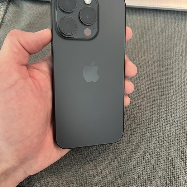 Apple iPhone 15 Pro - Unlocked, 256 GB, Black, A2848