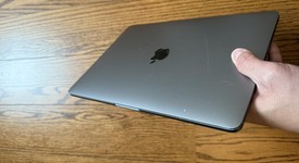 Good
													MacBook Pro 2017 (No Touch Bar) - 13" - I5, Gray, 256 GB, 16 GB, photo 3 of 10
