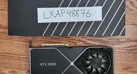 Used
													Nvidia GeForce RTX 3090 Founders Edition - 900-1G136-2510-000, photo 1 of 3