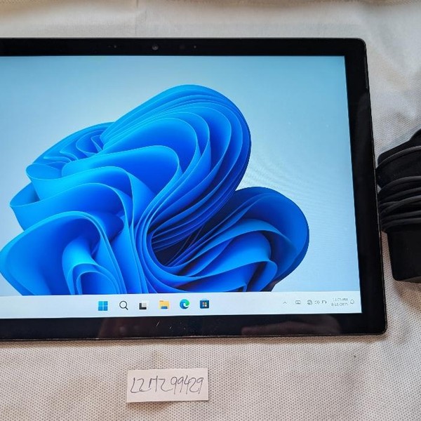 Microsoft Surface Pro 7 - 256 GB, Black, 8 GB, Intel Core i5