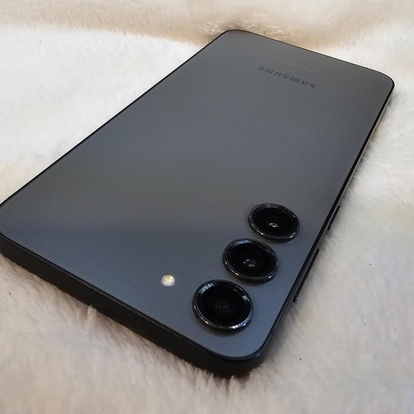 Samsung Galaxy S23 Plus - Unlocked, 256 GB, Graphite, 8 GB, SM-S916U1