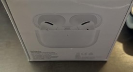 New
													Apple AirPods Pro - Wireless Case, photo 1 of 3