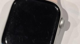 Good
													Apple Watch Series 10 42mm - Unlocked, Silver, A3001 - Cellular, Aluminum, photo 4 of 4