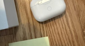 Used
													Apple AirPods Pro 2 - Lightning, photo 2 of 5