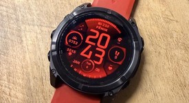 Good
													Garmin Fenix 8 - Carbon, AMOLED, photo 1 of 10