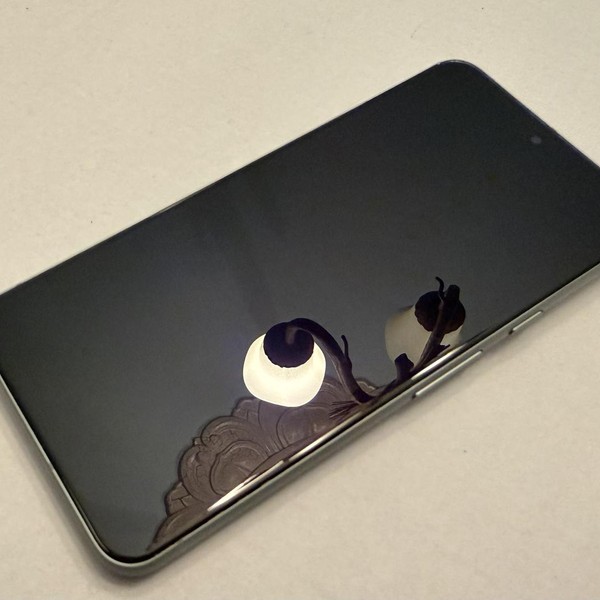 Google Pixel 8 - Unlocked, 128 GB, Hazel, 8 GB, G9BQD, Sub-6 5G