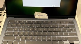 Mint
													MacBook Air 2025 (M4) - 13" - Apple M4, Midnight, 256 GB, 16 GB, photo 1 of 6