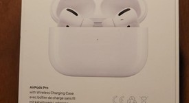 New
													Apple AirPods Pro - MagSafe Case, photo 4 of 6