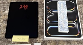 Good
													Apple iPad Pro 13" (M4) 2024 - Unlocked, Black, 2 TB, 16 GB, A2926, Standard Glass, photo 1 of 7