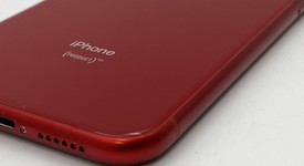 Good
													Apple iPhone Xr - Unlocked, Red, 128 GB, A1984, photo 5 of 6