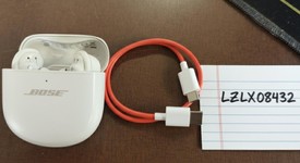 Used
													Bose QuietComfort Ultra Earbuds - White, photo 1 of 3