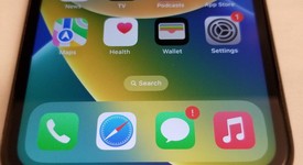Fair
													Apple iPhone Xr - Unlocked, Black, 64 GB, A1984, photo 2 of 9
