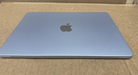 Good
													MacBook Air 2025 (M4) - 13" - Apple M4, Sky Blue, 256 GB, 16 GB, photo 4 of 9
