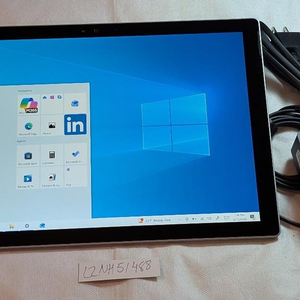 Microsoft Surface Pro 4 - 12.3 Inch - Wi-Fi, 256 GB, Silver, 8 GB