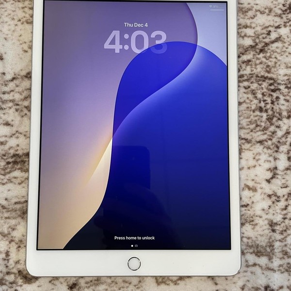 Apple iPad 8th Gen - Wi-Fi, 32 GB, Silver, A2270