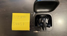 Used
													Beats Powerbeats Pro - Black, photo 3 of 3