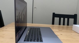 Mint
													MacBook Pro 2018 (With Touch Bar) - 15" - I7, Gray, 256 GB, 16 GB, photo 3 of 10