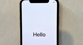 Mint
													Apple iPhone Xs - Verizon, Gold, 64 GB, A1920, photo 1 of 9