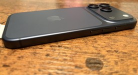 Mint
													Apple iPhone 17 Pro - Unlocked, Deep Blue, 256 GB, A3256, photo 5 of 12