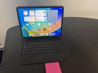 Apple iPad Pro 11" 4th Gen 2022