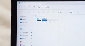 Good
													Microsoft Surface Go 2 - Wi-Fi, Core m3, Gray, 128 GB, 8 GB, photo 3 of 5