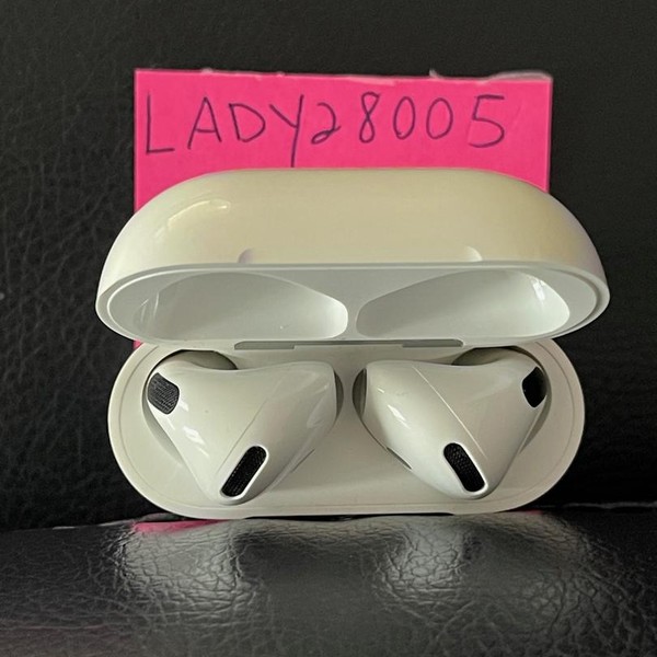 Apple AirPods (4th Gen) - Active Noise Cancellation