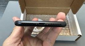Mint
													Apple iPhone SE 3rd Gen 2022 - Unlocked, Midnight, 64 GB, A2595, photo 5 of 8
