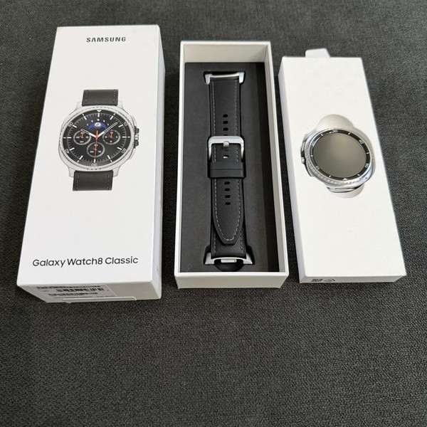 Samsung Galaxy Watch8 Classic - Wi-Fi, Black, SM-L500, 46mm