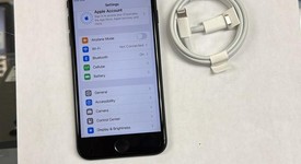 Mint
													Apple iPhone SE 3rd Gen 2022 - Unlocked, Midnight, 64 GB, A2595, photo 2 of 9