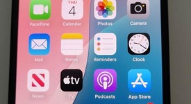 Mint
													Apple iPhone 12 - Unlocked, Black, 64 GB, A2172, photo 2 of 9