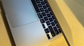 Good
													MacBook Pro 2020 - 13" - I5, Gray, 1 TB, 16 GB, photo 1 of 18