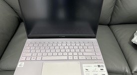 Mint
													Asus Zenbook, photo 1 of 12