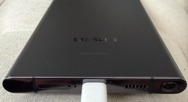 Good
													Samsung Galaxy S22 Ultra - Verizon, Black, 256 GB, 12 GB, SM-S908U, photo 2 of 9