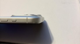 Good
													Apple iPhone 17 Pro Max - Visible, Silver, 512 GB, A3257, photo 5 of 8