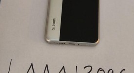 Mint
													Xiaomi 15 Ultra - Unlocked Non-US, Silver, 512 GB, 16 GB, photo 2 of 10