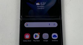 Mint
													Samsung Galaxy Z Flip4 5G - Unlocked, Graphite, 256 GB, 8 GB, SM-F721U1, photo 1 of 7