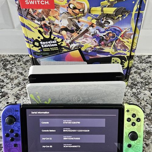 Nintendo Switch - OLED - 64 GB, White, Splatoon 3