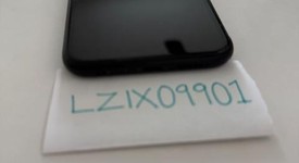 Mint
													Apple iPhone Xr - Unlocked, Black, 64 GB, A1984, photo 3 of 8