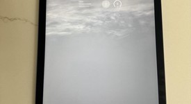 Mint
													Apple iPad Air 5th Gen - Wi-Fi, Blue, 64 GB, A2588, photo 4 of 9