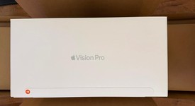 New
													Apple Vision Pro - 1 TB, photo 4 of 5