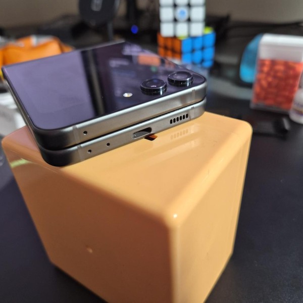 Samsung Galaxy Z Flip5 - Unlocked, Green, 512 GB, 8 GB, SM-F731U1