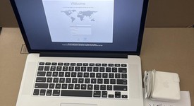 Good
													MacBook Pro 2015 (Retina) - 15" - Silver, 512 GB, 16 GB, photo 1 of 10