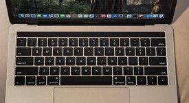 Good
													MacBook Pro 2019 - 13" - I5, Silver, 256 GB, 8 GB, photo 1 of 9